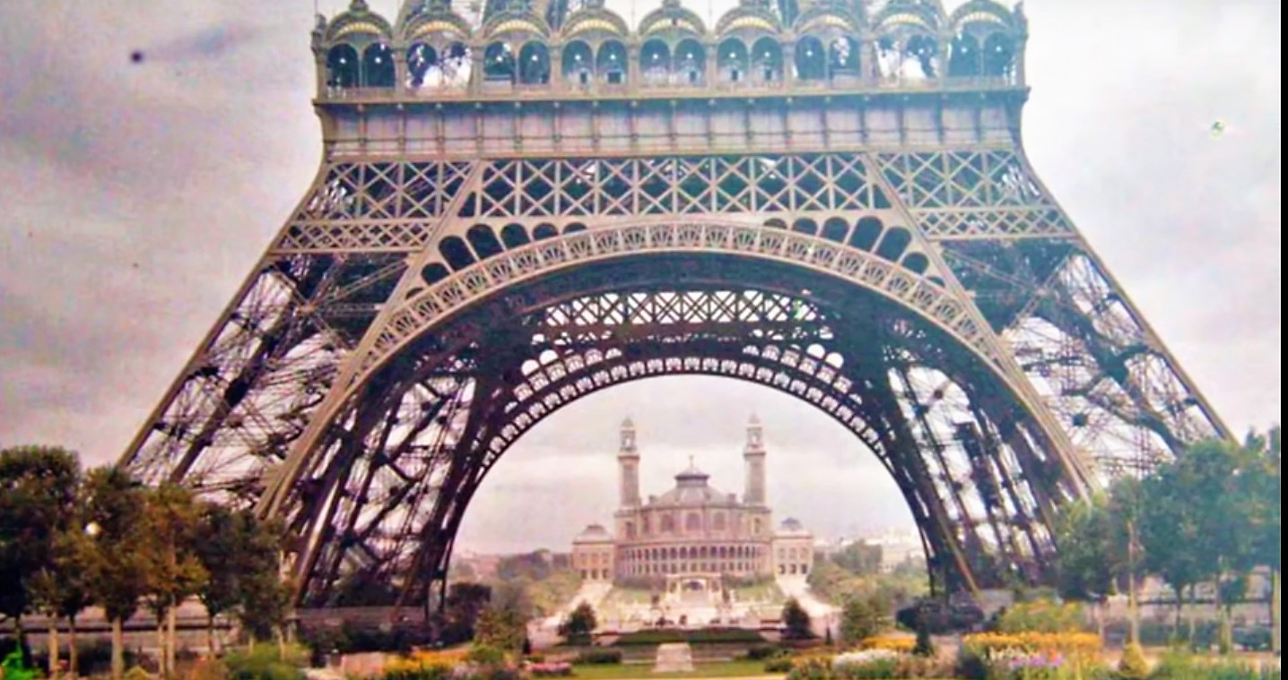 Come Fu Costruita La Tour Eiffel Nel Video Le Foto D Epoca Dal Primo Picchetto Alla Punta Stile Arte